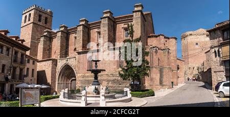 Eglise Santa Maria, Collégiale du XIVe-XVe siècle, Monument national gothique, Mora de Rubielos, Gudar Javalambre, Teruel, Espagne Banque D'Images