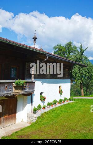 Ferme de montagne dans la région Alpbachtal Tirol Banque D'Images