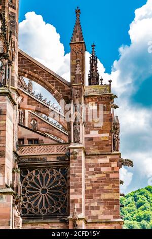 Freiburg Minster, détail, Munsterplatz, Freiburg, Freiburg im Breisgau, Allemagne, Europe Banque D'Images