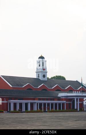 Le célèbre bâtiment Chatwood de l'Académie militaire indienne (construit en 1932). Banque D'Images