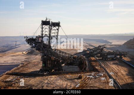 19 janvier 2019, Juechen, Rhénanie-du-Nord-Westphalie, Allemagne - Pelle hydraulique à roue à godets dans la mine de lignite RWE Garzweiler, Rheinisches Braunkohlerevier Banque D'Images