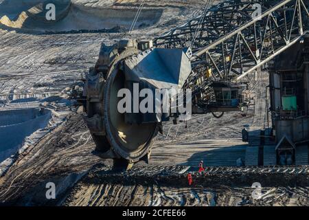 19 janvier 2019, Juechen, Rhénanie-du-Nord-Westphalie, Allemagne - excavatrices sur pneus à godets dans la mine de lignite RWE Garzweiler, Rheinisches Braunkohlerevier Banque D'Images