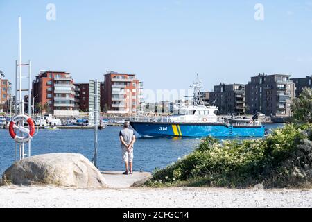 Malmo, Suède - 14 août 2020 : bateau de la garde côtière suédoise dans le port de Cementa Banque D'Images