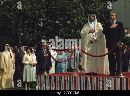 Jimmy carter et le prince Fahd bin Abd al-Aziz Al-Saud, prince héritier d'Arabie saoudite, lors d'une cérémonie de bienvenue à la Maison Blanche. CA. 05/24/1977 Banque D'Images