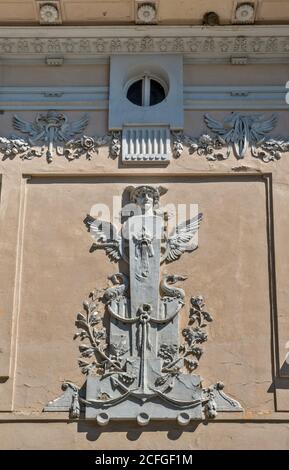 Œuvres d'art à Brattmannova vila (Brattmann Villa), Art Nouveau, 1896, aujourd'hui École d'Art, à Valasske Klobouky, région de Zlin, Valachie Moravie, Tchéquie Banque D'Images