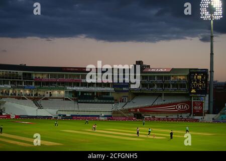 Londres, Royaume-Uni. Le 05septembre 2020. LONDRES, ANGLETERRE. SEPTEMBRE 05 2020 : un point de vue général lors du match Vitality Blast T20 entre Surrey et Middlesex, au Kia Oval, Kennington, Londres, Angleterre. Le 5 septembre 2020. (Photo de Mitchell Gunn/ESPA-Images) Credit: European Sports photo Agency/Alay Live News Banque D'Images