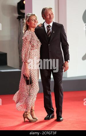 Palazzo del Cinema, Lido, Venise, Italie. 5 septembre 2020. Hanne Jacobsen, Mads Mikkelsen pose sur le tapis rouge au prix Kineo. Photo par crédit : Julie Edwards/Alamy Live News Banque D'Images