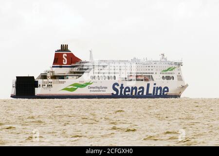 Le ferry de la ligne Stena quitte le port de Harwich, Essex, Royaume-Uni Banque D'Images