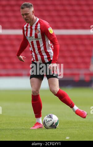 SUNDERLAND, ANGLETERRE. 5 SEPTEMBRE Aiden O'Brien de Sunderland en action pendant le match de la Carabao Cup entre Sunderland et Hull City au stade de Light, Sunderland. (Credit: Mark Fletcher | MI News) Credit: MI News & Sport /Alay Live News Banque D'Images