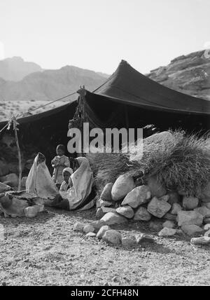 Histoire du Moyen-Orient - vers le Sinaï par le Tor de la mer Rouge et Wady Hebran. Bedouin maison à Wady er-Raha. Banque D'Images