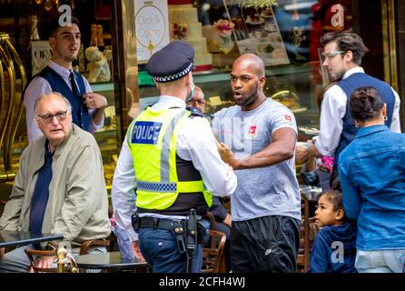 Westminster, Londres, Royaume-Uni. 5 septembre 2020.la police enquête sur un incident violent près de Trafalgar Square, Londres, Royaume-Uni Banque D'Images