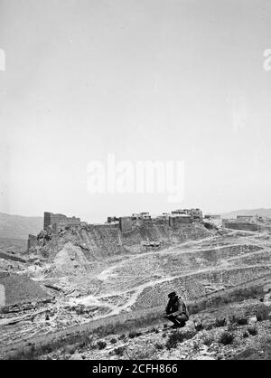 Légende originale : est de la Jordanie et de la mer Morte. Vue générale de Kerak (Kir de Moab) - lieu: Jordanie--Qir Moav ca. 1900 Banque D'Images