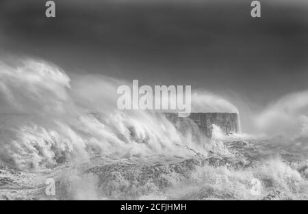 La tempête Francis battue le port de Newhaven le 25 août 2020 Banque D'Images