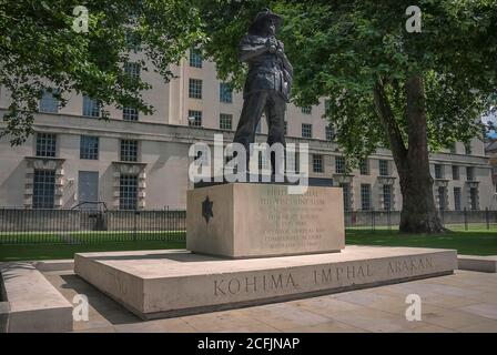 Une statue à Whitehall, Londres, commémorant les hommes qui ont servi dans la 14e armée britannique en extrême-Orient pendant la Seconde Guerre mondiale Banque D'Images