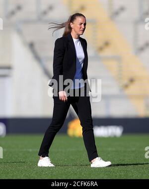 Casey Stoney, entraîneur en chef de Manchester United, à la fin du match de la Super League des femmes de la FA au stade Leigh Sports Village, à Manchester. Banque D'Images