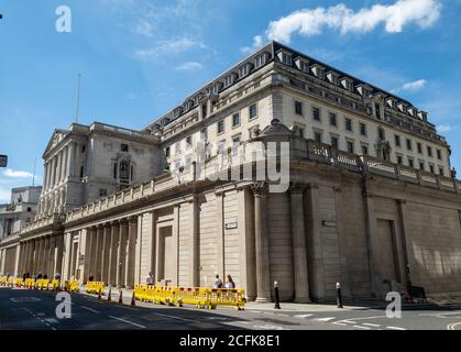 La Banque d'Angleterre située sur Threadneedle Street, la ville de Londres. Banque centrale de Grande-Bretagne. Banque D'Images