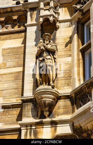 Détails de la figure sur Gonville & Caius College, Université de Cambridge, Cambridge, Cambridgeshire, Royaume-Uni. Banque D'Images