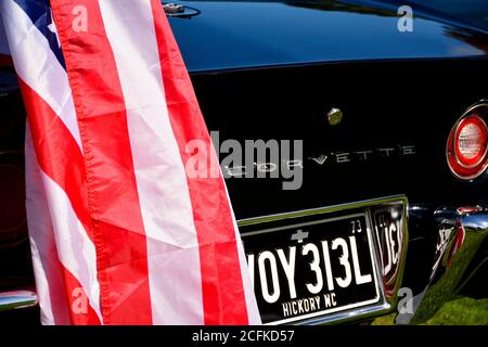 Détail d'une Corvette C3 de Chevrolet avec les étoiles américaines Et drapeau des rayures Banque D'Images