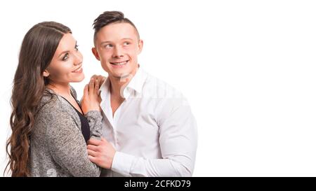 Gros plan couple millénaire amoureux. Portrait d'un couple planifiant un avenir heureux. Relations d'appel d'offres personnes aimantes. Concept d'amour et de relations Banque D'Images