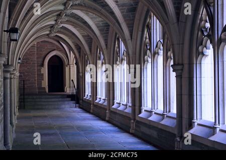 Arches voûtées sur le campus de l'université de Princeton, Princeton, New Jersey, Etats-Unis Banque D'Images