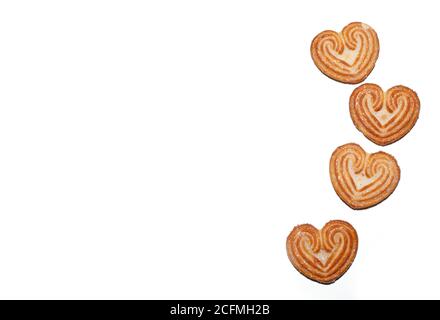 Britannia Little Hearts biscuit sur fond blanc. Banque D'Images