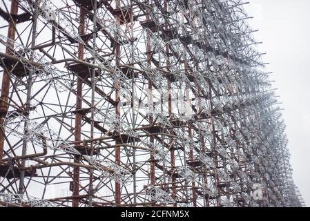 Pripyat / Ukraine - 15 mai 2018 : système radar Duga utilisé dans le cadre du réseau radar soviétique de défense antimissile, Ukraine Banque D'Images