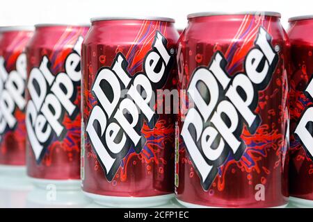 Boîtes de Dr Pepper Banque D'Images