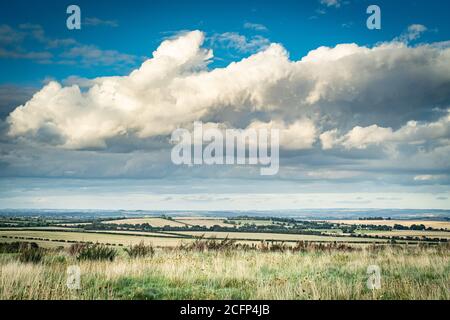 West Illsley, Berkshire, Royaume-Uni. 6 septembre 2020. Vue depuis la randonnée à travers le ridgeway près de West Illsley. Credit: Sidney Bruere/Alay Live News Banque D'Images