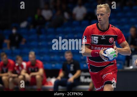 Kassel, Allemagne. 06e septembre 2020. Handball: Ligue européenne de l'EHF, MT Melsungen - Bjerringbro-Silkeborg HB, qualification, 1er tour, matchs de retour dans la salle Rothenbach. Melsungens Lasse Mikkelsen tient le ballon. Credit: Swen Pförtner/dpa/Alay Live News Banque D'Images