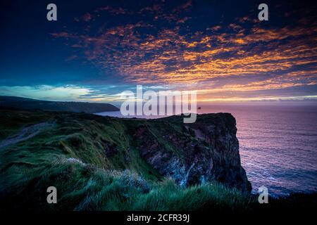 Coucher de soleil sur St Agnes, Cornwall, Royaume-Uni Banque D'Images