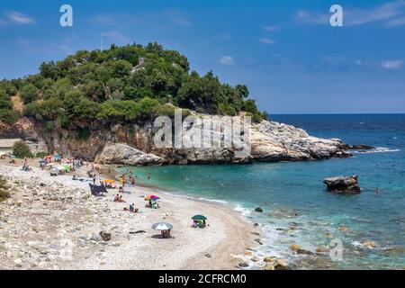 Pélion, Grèce - 8 août 2020 : plage pittoresque de Damouchari à Pélion, en Grèce Banque D'Images