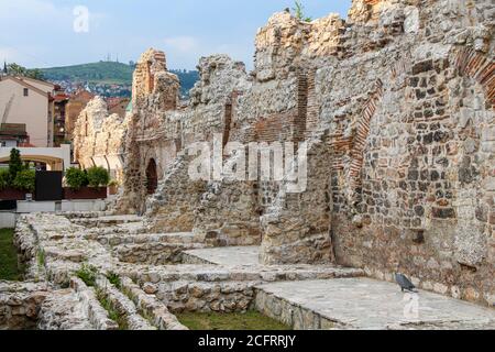 La ruine de Taslihan dans la vieille ville de Bascarsija à Sarajevo au coucher du soleil, en Bosnie-Herzégovine Banque D'Images