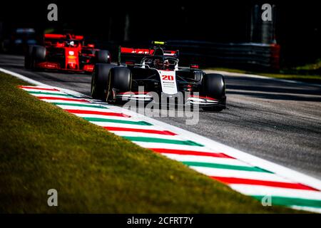 20 MAGNUSSEN Kevin (dnk), Haas F1 Team VF-20 Ferrari, 05 VETTEL Sebastian (ger), Scuderia Ferrari SF1000, action pendant la Formule 1 Gran Premio hein Banque D'Images
