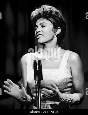 Dorothy Dandridge. Portrait de Dorothy Jean Dandridge (1922-1965) comme chanteuse dans 'la centaine de Caïn', vers 1962. Dandridge était une actrice américaine de cinéma et de théâtre, chanteuse et danseuse. Banque D'Images