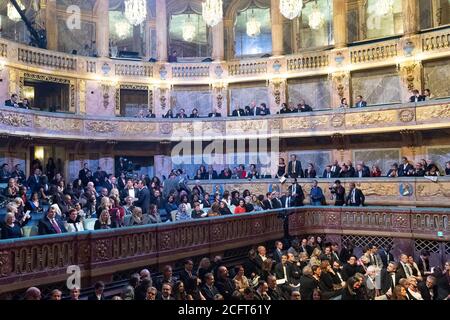 Le président Donald J. Trump assiste au déjeuner de commémoration du centenaire de la Journée de l'armistice organisé par le président français Emmanuel Macron le dimanche 11 novembre 2018, à l'Elysée Palace de Paris. Banque D'Images