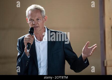 Berlin, Allemagne. 04e septembre 2020. Christoph Schmidt, directeur général de Grün Berlin GmbH, se trouve dans le Spreepark à Plänterwald. L'État de Berlin a racheté la tenure à bail pour le Spreepark en 2014 et veut faire revivre le Spreepark orphelin crédit: Fabian Sommer/dpa/Alay Live News Banque D'Images