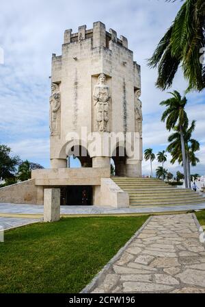 SANTIAGO DE CUBA, CUBA - VERS JANVIER 2020 : Mausolée de José Marti au cimetière de Santa Ifigenia à Santiago de Cuba. C'est le lieu de repos d'un f Banque D'Images