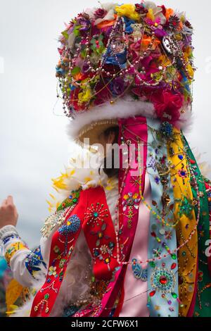 Célébration de la « Carnaval de Cobres », à Vilaboa, Pontevedra, Espagne. Février 2020. Célébration traditionnelle avec costumes régionaux, musique et danses Banque D'Images