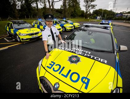 Le chef adjoint temporaire Jonathan Roberts assiste au lancement par l'INFP de la nouvelle équipe d'interception de reconnaissance automatique des plaques d'immatriculation (ANPR) à Lisburn. Banque D'Images