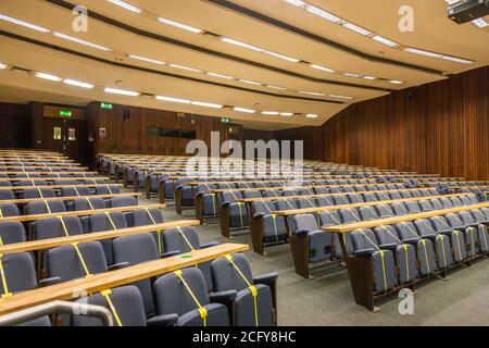 Cork, Cork, Irlande. 08 septembre 2020. Avec l'arrivée des offres de place d'université vendredi prochain, les collèges de troisième niveau se préparent à une admission de nouveaux étudiants plus tard en septembre. La photo montre l'un des principaux amphithéâtres de l'université de Cork, en Irlande. - crédit; David Creedon / Alamy Live News Banque D'Images