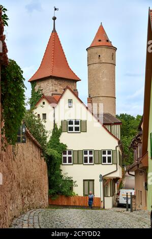 Tour Dreikonigs et tour verte, Dinkelsbuhl, Franconie centrale, Bavière, Allemagne Banque D'Images