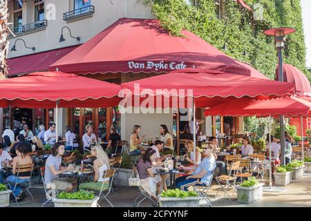 Miami Beach Florida, Lincoln Road Mall Dining, Van Dyke Cafe Restaurant restaurants restaurants restaurants cafés, hôtel en plein air trottoir à l'extérieur des tables, homme hommes ma Banque D'Images