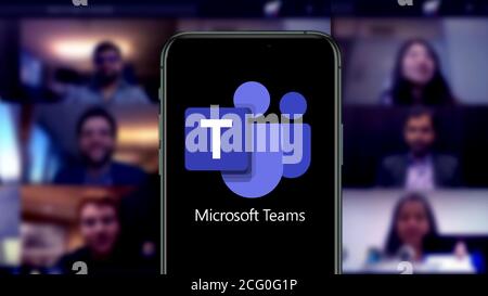 Microsoft Teams est une plate-forme de communication et de collaboration unifiée qui combine le chat persistant sur le lieu de travail et les réunions vidéo New York, États-Unis. S Banque D'Images