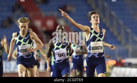 Ostrava, République tchèque. 08 septembre 2020. L'athlète norvégien Jakob Ingebrigtsen, à droite, participe à l'épreuve d'athlétisme Golden Spike Ostrava du défi mondial de l'IAAF, le 8 septembre 2020, à Ostrava, en République tchèque. Crédit: Jaroslav Ozana/CTK photo/Alay Live News Banque D'Images