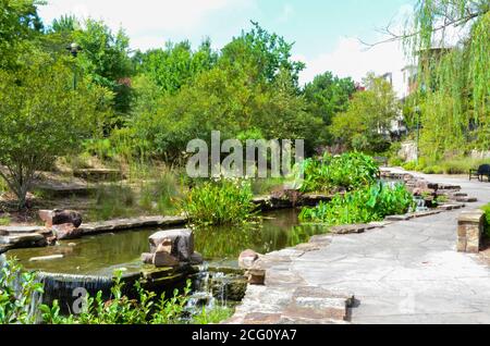 Lake Woodlands Waterway à The Woodlands, Texas, États-Unis. Août 2020 Banque D'Images