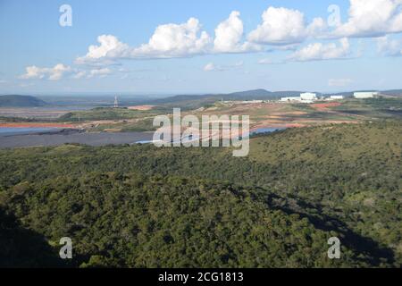 Industrie de la mine d'or Paracatu et bassin de résidus à Minas Gerais Brésil Banque D'Images