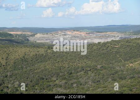 Industrie de la mine d'or Paracatu et bassin de résidus à Minas Gerais Brésil Banque D'Images