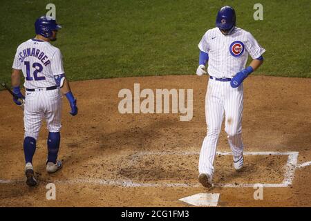 Chicago, États-Unis. 08 septembre 2020. Chicago Cubs, troisième baseman Kris Bryant (17), a obtenu un score contre les Cincinnati Reds lors du troisième repas au Wrigley Field le mardi 8 septembre 2020 à Chicago. Photo par Kamil Krzaczynski/UPI crédit: UPI/Alay Live News Banque D'Images