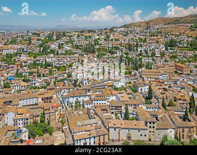 Granada - l'apparence de l'Albayzin district de palais de l'Alhambra. Banque D'Images