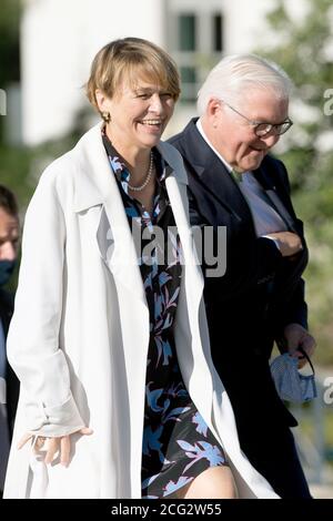 Dresde, Allemagne. 09e septembre 2020. Le Président fédéral Frank-Walter Steinmeier et son épouse Elke Büdenbender visitent le Musée d'histoire militaire des Forces armées allemandes (MHM). Au musée, Steinmeier veut parler à des gens de la région qui sont particulièrement engagés pendant la pandémie de Corona. Credit: Sebastian Kahnert/dpa-Zentralbild/dpa/Alay Live News Banque D'Images